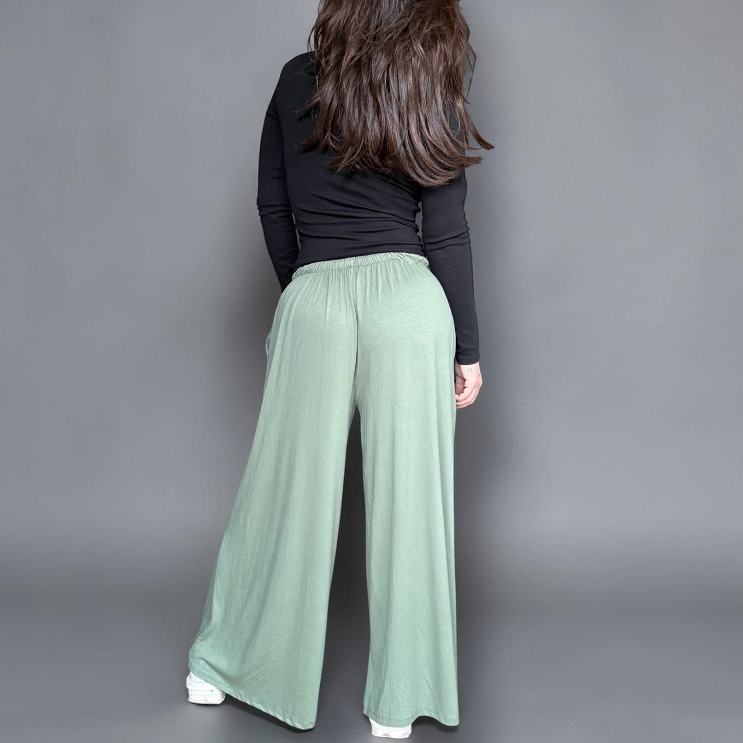 Wide Leg Pants ☀️